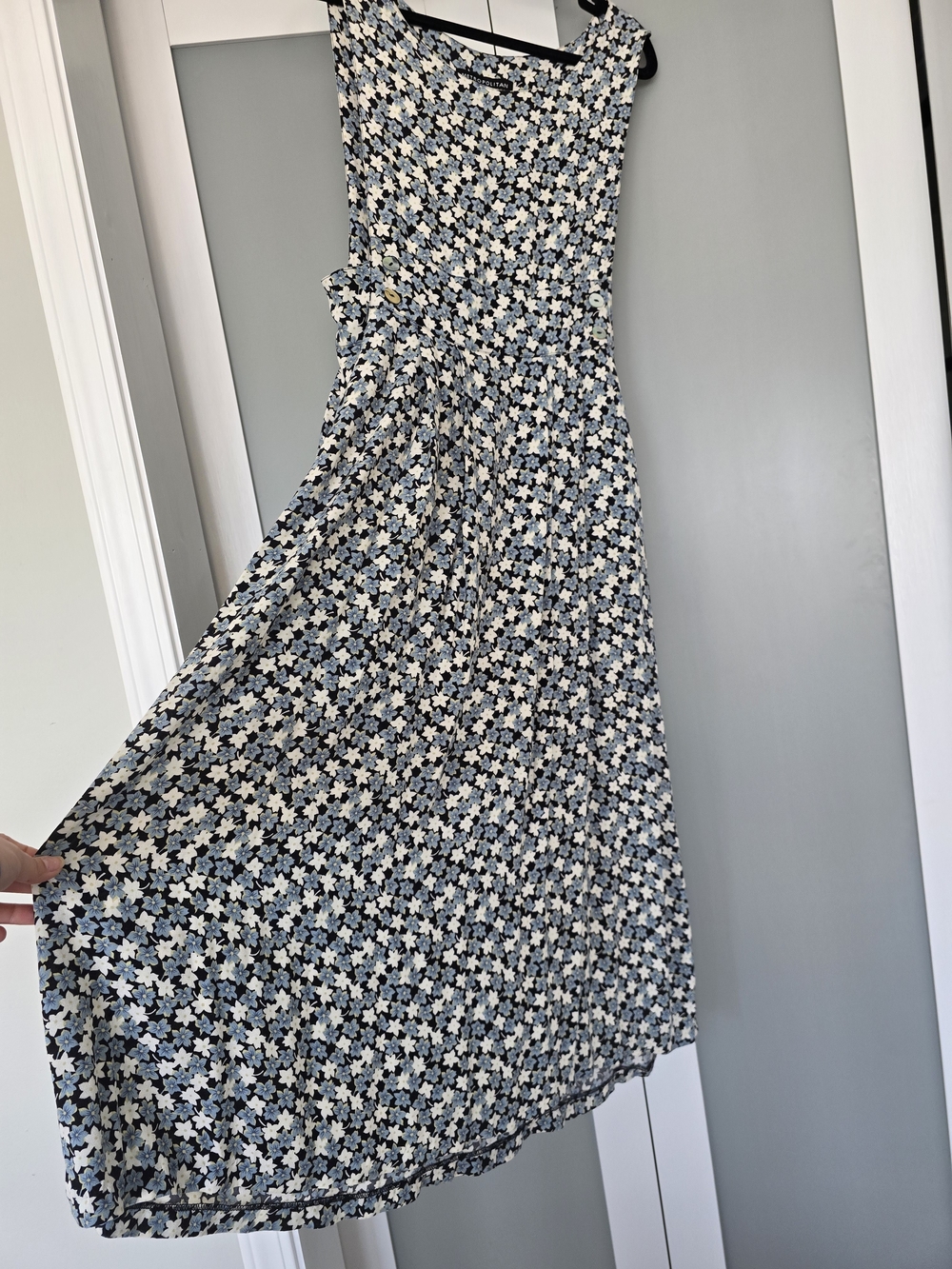 Vintage 1990s Metropolitan floral print sleeveless midi dress